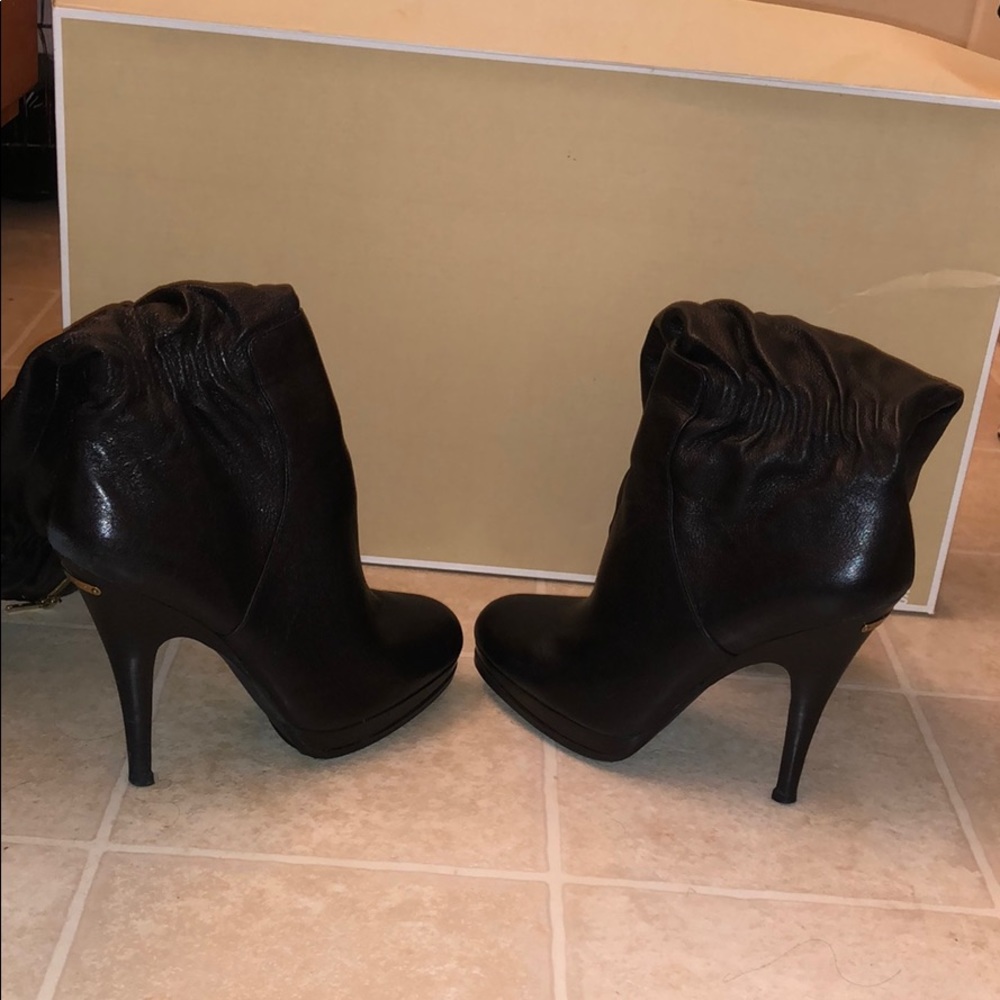 Michael Kors 8 1/2 Black Webster Boot
